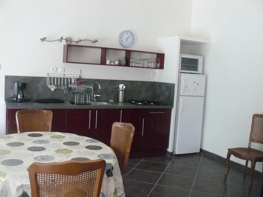 Chambres D'Hotes & Gites Pouget Les Eyzies Room photo
