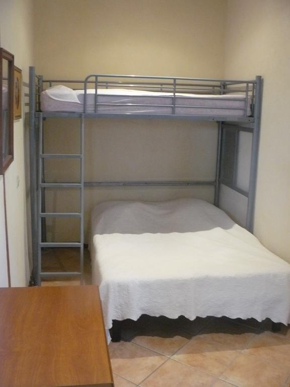 Chambres D'Hotes & Gites Pouget Les Eyzies Room photo